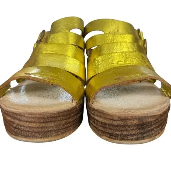 AS 98 Gold Leather Platform Block Chunky Heel Slides Slip On Sandals sz 40 9 9.5